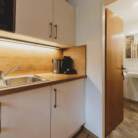 Апартаменты Haus Katharina Бад Хофгаштайн